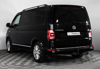 Подержанный автомобиль Volkswagen Caravelle 2016 года (7 фото)