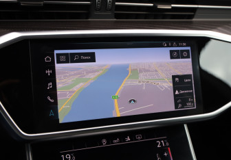 Подержанный автомобиль Audi A7 2018 года (17 фото)