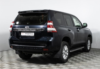 Подержанный автомобиль Toyota Land Cruiser Prado 2014 года (5 фото)