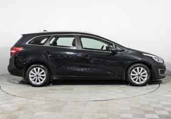 Подержанный автомобиль Kia Ceed Wagon 2018 года (4 фото)