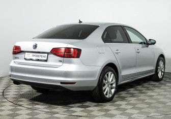 Подержанный автомобиль Volkswagen Jetta Sedan 2014 года (5 фото)