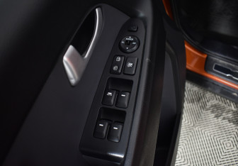 Подержанный автомобиль Kia Sportage 2011 года (15 фото)