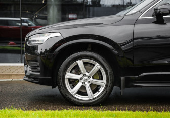 Подержанный автомобиль Volvo XC90 2020 года (10 фото)