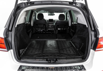 Подержанный автомобиль Mercedes-Benz GLE 2016 года (31 фото)