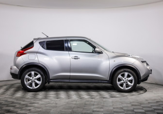 Подержанный автомобиль Nissan Juke 2012 года (4 фото)