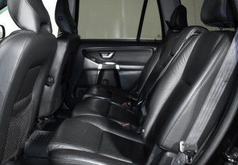 Подержанный автомобиль Volvo XC90 2011 года (13 фото)