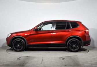 Подержанный автомобиль BMW X3 2011 года (8 фото)