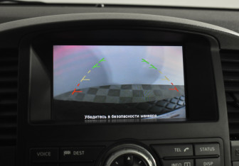 Подержанный автомобиль Nissan Pathfinder 2012 года (17 фото)