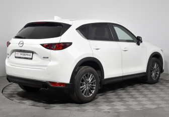 Подержанный автомобиль Mazda CX-5 2018 года (5 фото)