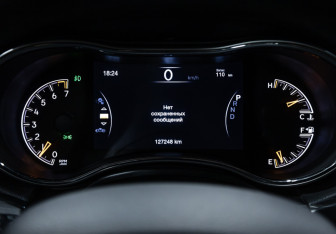 Подержанный автомобиль Jeep Grand Cherokee 2019 года (10 фото)