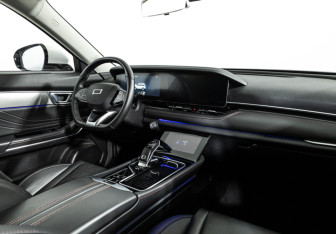Подержанный автомобиль FAW Bestune T99 2023 года (9 фото)