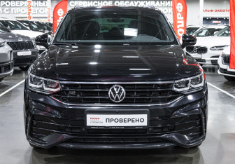 Подержанный автомобиль Volkswagen Tiguan 2021 года (3 фото)