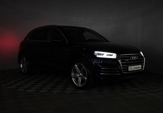Подержанный автомобиль Audi Q5 2017 года (24 фото)