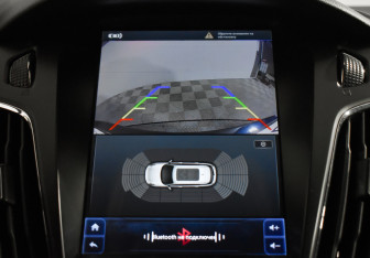 Подержанный автомобиль Ford Focus Hatchback 2014 года (16 фото)