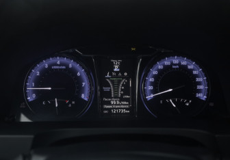 Подержанный автомобиль Toyota Camry Sedan 2015 года (17 фото)