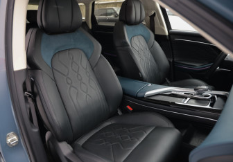 Подержанный автомобиль Voyah Free 2022 года (28 фото)