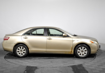 Подержанный автомобиль Toyota Camry Sedan 2007 года (4 фото)