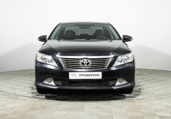 Подержанный автомобиль Toyota Camry Sedan 2012 года (2 фото)