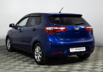 Подержанный автомобиль Kia Rio Hatchback 2013 года (7 фото)