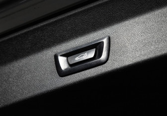 Подержанный автомобиль BMW X3 2019 года (29 фото)