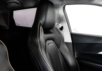 Подержанный автомобиль Omoda C5 2023 года (22 фото)
