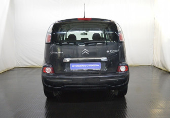 Подержанный автомобиль Citroen C3 Picasso 2010 года (6 фото)