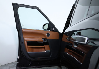 Подержанный автомобиль Land Rover Range Rover 2013 года (17 фото)