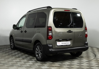 Подержанный автомобиль Citroen Berlingo 2017 года (7 фото)