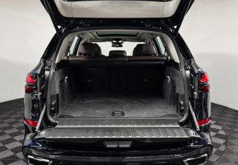 Новый BMW X5 2025 (9 фото)