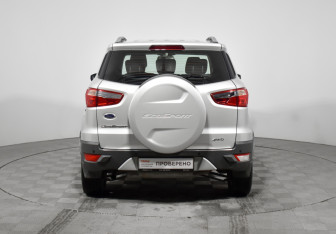 Подержанный автомобиль Ford EcoSport 2014 года (6 фото)