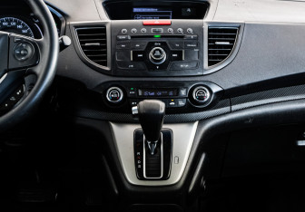 Подержанный автомобиль Honda CR-V 2012 года (12 фото)