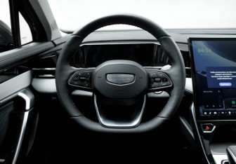 Новый Geely Atlas 2026 (15 фото)