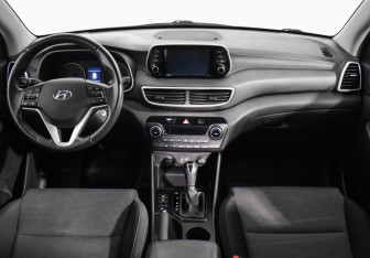 Подержанный автомобиль Hyundai Tucson 2019 года (13 фото)