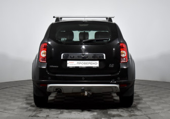Подержанный автомобиль Renault Duster 2013 года (6 фото)
