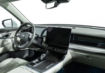 Подержанный автомобиль GAC GS8 2023 года (9 фото)