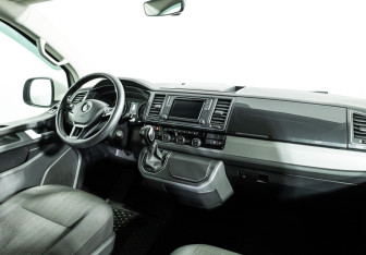 Подержанный автомобиль Volkswagen Caravelle 2019 года (9 фото)