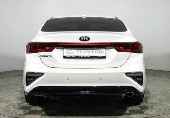 Подержанный автомобиль Kia Cerato Sedan 2019 года (6 фото)