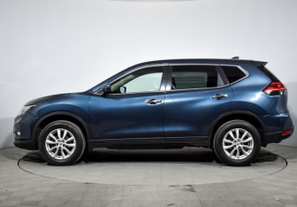 Подержанный автомобиль Nissan X-Trail 2019 года (8 фото)