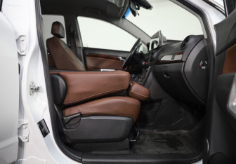 Подержанный автомобиль Opel Antara 2014 года (25 фото)
