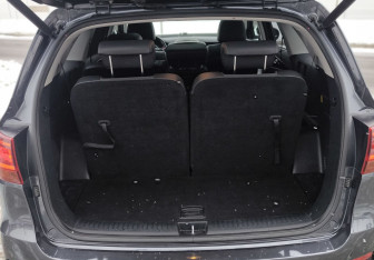 Подержанный автомобиль Kia Sorento 2018 года (17 фото)