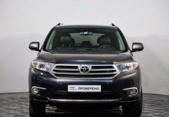 Подержанный автомобиль Toyota Highlander 2011 года (2 фото)