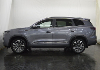 Подержанный автомобиль Chery Tiggo 8 Pro Max 2024 года (8 фото)