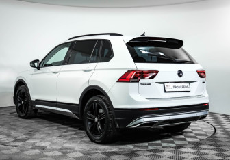Подержанный автомобиль Volkswagen Tiguan 2018 года (6 фото)