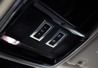 Подержанный автомобиль Land Rover Range Rover Sport 2018 года (24 фото)