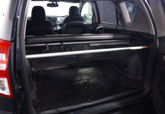 Подержанный автомобиль Toyota RAV4 2011 года (25 фото)