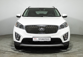 Подержанный автомобиль Kia Sorento 2016 года (2 фото)