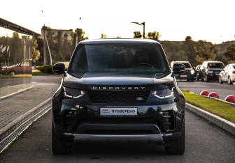 Подержанный автомобиль Land Rover Discovery 2018 года (4 фото)
