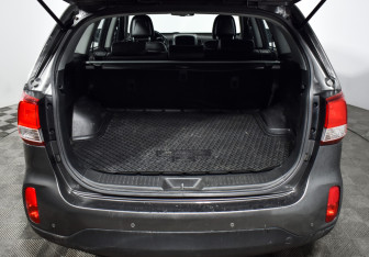 Подержанный автомобиль Kia Sorento 2020 года (18 фото)