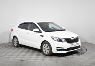 Подержанный автомобиль Kia Rio Sedan 2015 года (3 фото)
