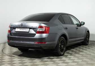 Подержанный автомобиль Skoda Octavia Liftback 2014 года (5 фото)